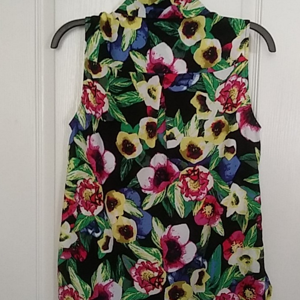 Attention Printed Blouse - Picture 3 of 4